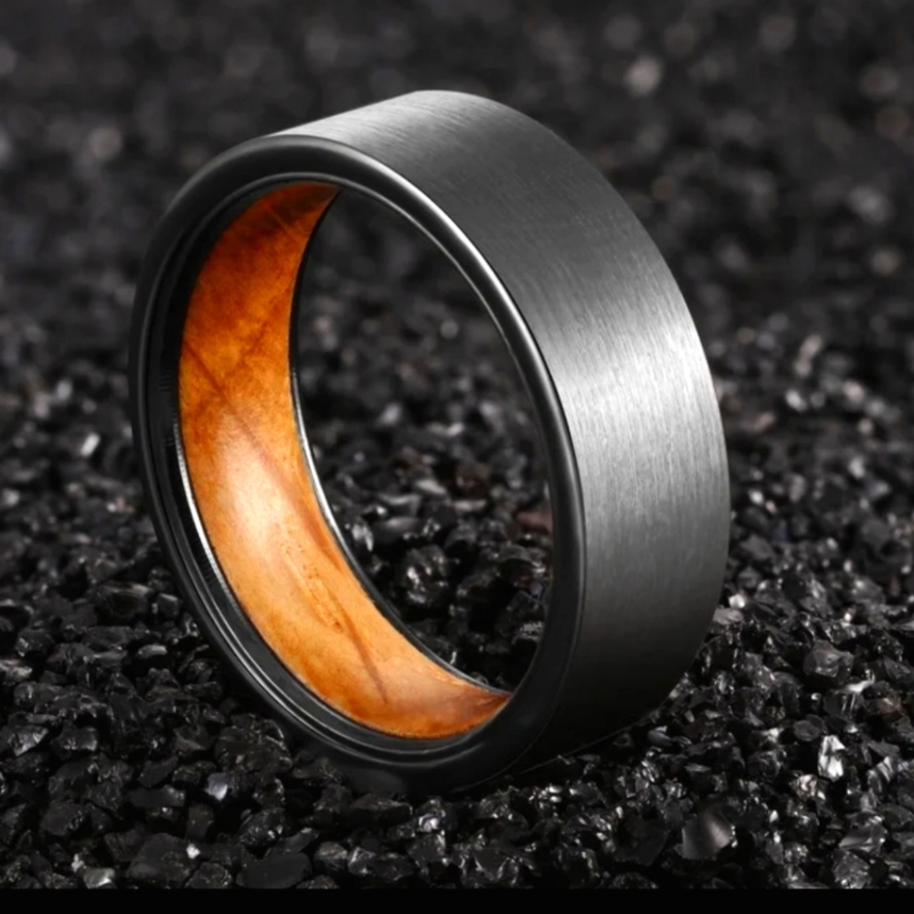 Tungsten and whiskey barrel oak inlay ring sz 11